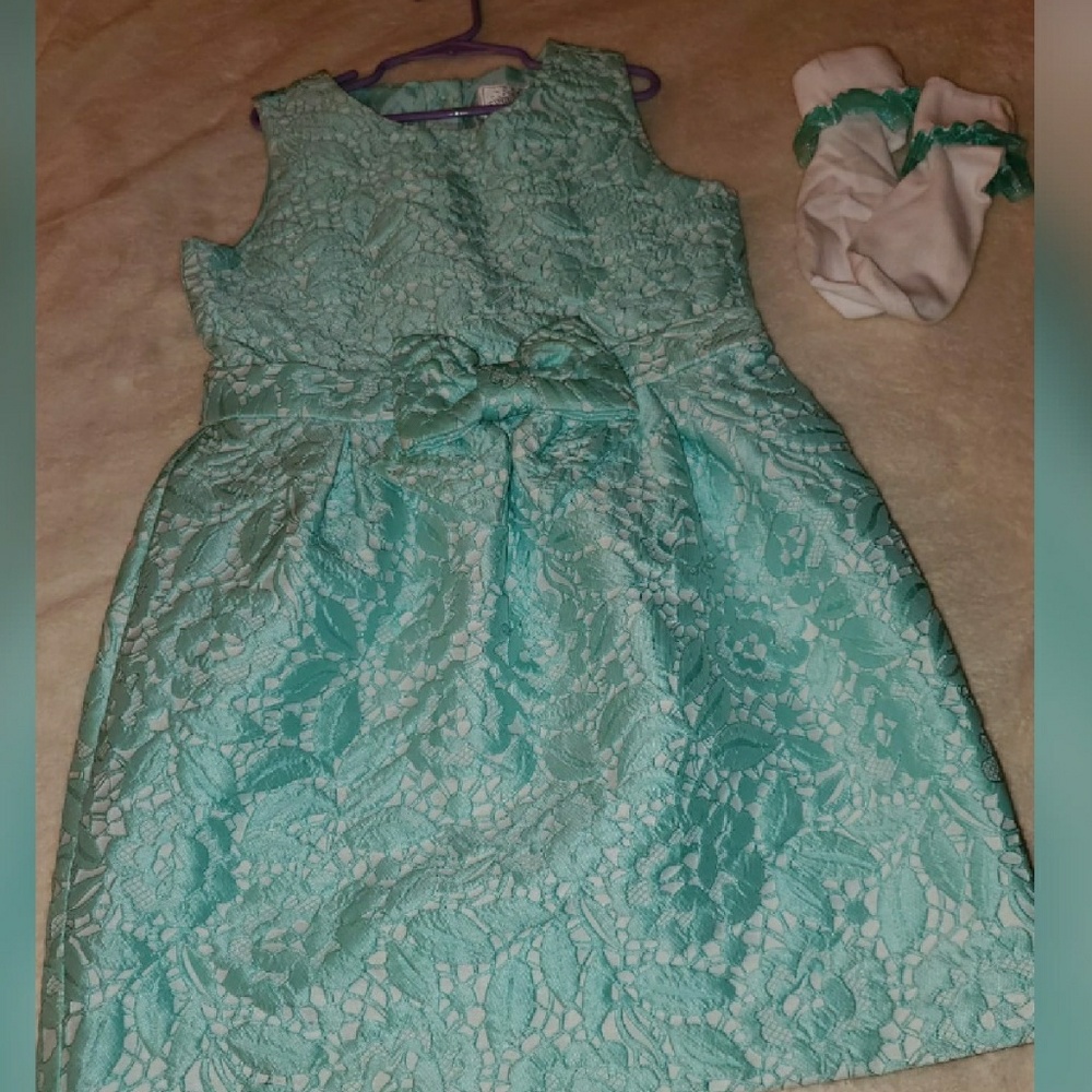 Girls Dress w. Matching socks